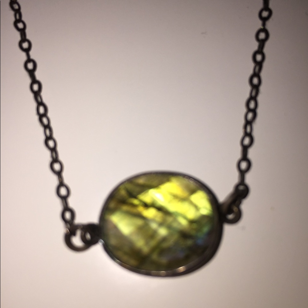 Black stone necklace - Picture 2 of 4